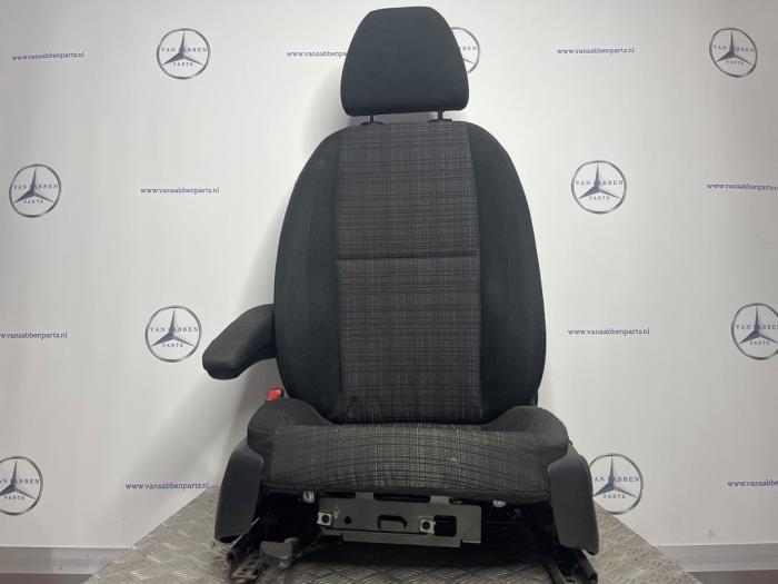 Stoel rechts van een Mercedes Vito, Auto-onderdelen, Interieur en Bekleding, Mercedes-Benz, Gebruikt, 3 maanden garantie