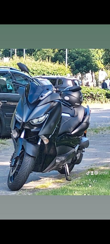yamaha xmax iron 125cc, Fietsen en Brommers, Scooters | Yamaha, Zo goed als nieuw, Ophalen