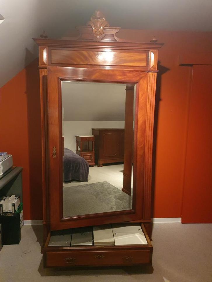 Mooie vintage linnenkast met grote spiegel, Antiek en Kunst, Antiek | Meubels | Kasten, Ophalen
