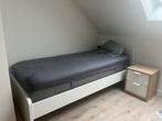 Gratis bed en nachtkastje, Ophalen, Zo goed als nieuw