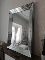 Miroir Maisons du Monde, Enlèvement