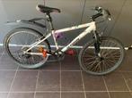 B twin fiets, Fietsen en Brommers, Fietsen | Crossfietsen en BMX, Ophalen, Gebruikt
