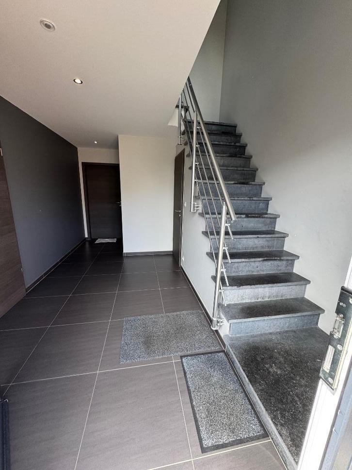 Bureaux à louer Montigny-le-Tilleul, Immo, Appartementen en Studio's te huur, Charleroi, 50 m² of meer