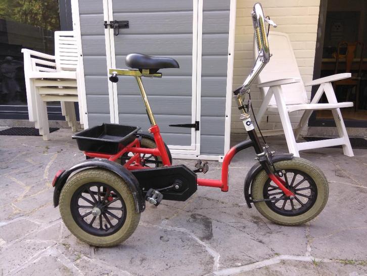 vélo tricycle 8/12 ans, Fietsen en Brommers, Fietsen | Driewielers, Gebruikt, Verstelbare zitting, Ophalen of Verzenden