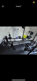 Home gym met verschillende toebehoren, Ophalen, Benen, Krachtstation, Zo goed als nieuw