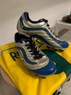 Voetbalschoenen maat 41, Sport en Fitness, Voetbal, Ophalen, Zo goed als nieuw