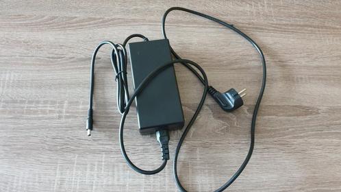 Lader voor fietsbatterij 36V, Vélos & Vélomoteurs, Accessoires vélo | Batteries de vélo, Utilisé, Enlèvement ou Envoi