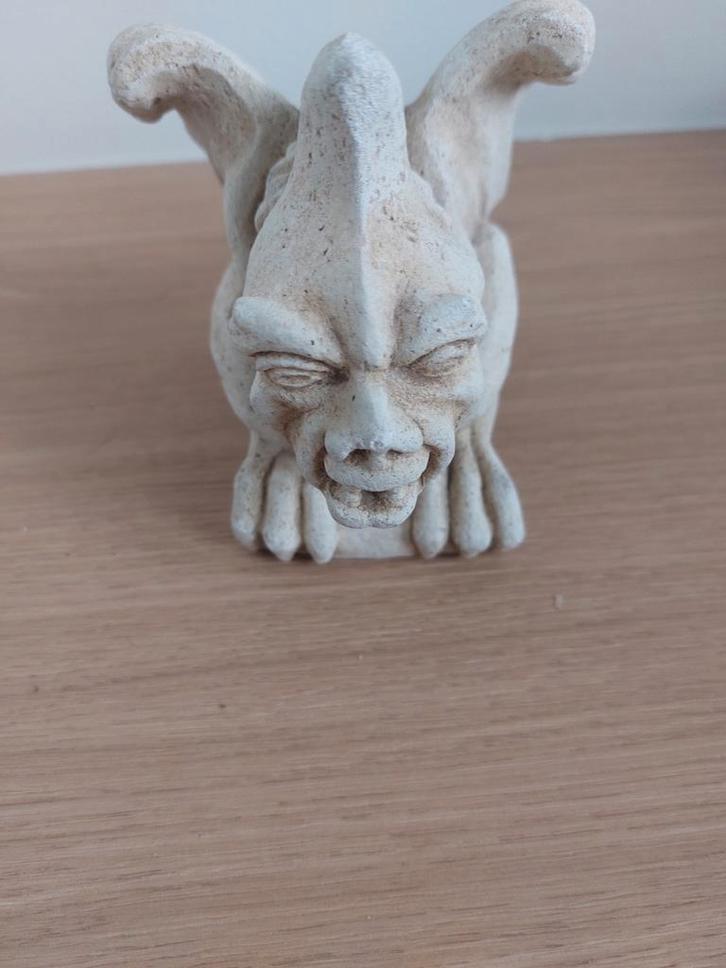 Statue gargouille signée Delaroche, Antiek en Kunst, Kunst | Beelden en Houtsnijwerken, Ophalen of Verzenden