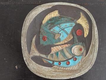 CERAMOS France, bord gedecoreerd met 2 vissen, ca 30 cm beschikbaar voor biedingen