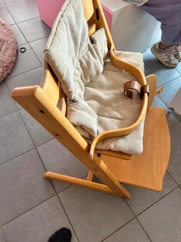 Tripp trapp stokke met accesoires beschikbaar voor biedingen