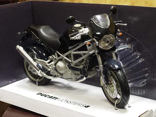 Ducati Monster S4 zwart 1:12 doosje is niet perfect / slecht, Hobby & Loisirs créatifs, Voitures miniatures | 1:5 à 1:12, Neuf