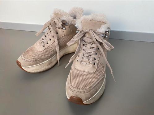 Sneakers leder beige gevoerd Zara 36, Kinderen en Baby's, Kinderkleding | Schoenen en Sokken, Zo goed als nieuw, Schoenen, Meisje