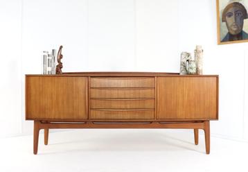 Sideboard Svend Aage Madsen Deens design dressoir beschikbaar voor biedingen