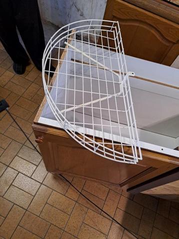 Paniers pour armoire de coin beschikbaar voor biedingen