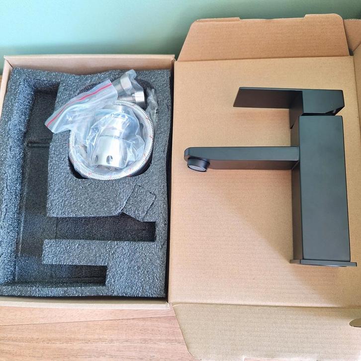LAATSTE Wastafelkraan mengkraan koud en warm zwart nr5, Huis en Inrichting, Woonaccessoires | Overige, Nieuw, Ophalen of Verzenden