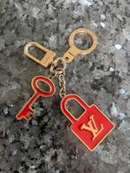 Porte-clés LOUIS VUITTON, Collections, Porte-clés, Comme neuf, Enlèvement ou Envoi