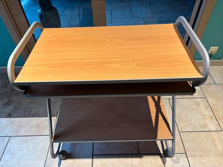 Meuble de bureau à roulettes en excellent état, Maison & Meubles, Bureaux, Utilisé, Bureau, Avec roues, Enlèvement