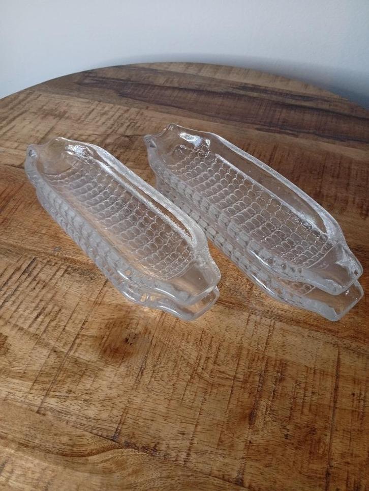 4 frosted glas Maïs serveerborden Pukeberg Sweden, Huis en Inrichting, Keuken | Servies, Zo goed als nieuw, Schaal of Schalen