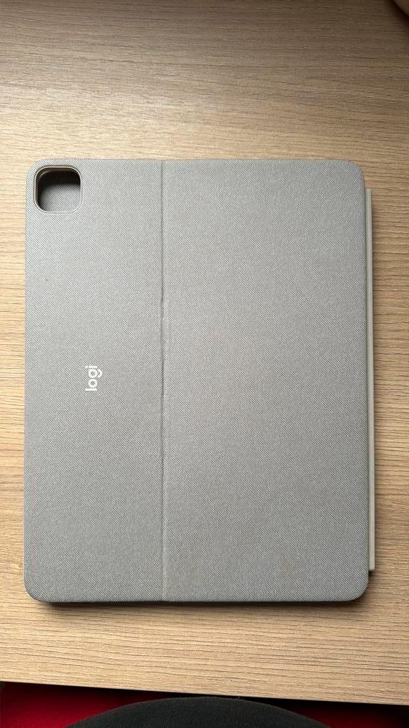 Logi iPad Keyboard Cover (12.9” iPad Pro), Computers en Software, Tablet-hoezen, Gebruikt, Bescherming voor- en achterkant, 13 inch of meer