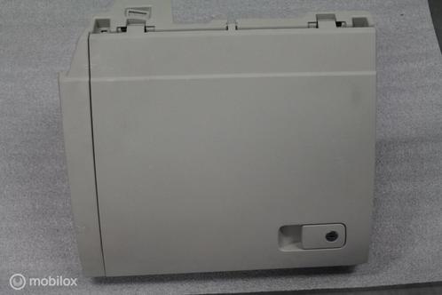 Handschoenkastje Volkswagen Touran (2010-heden), Auto-onderdelen, Dashboard en Schakelaars, Gebruikt, Ophalen of Verzenden