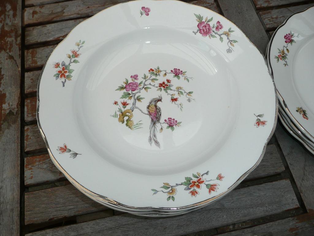 9 borden Digoin Sarreguemines Conde (paradijsvogel/pauw), Huis en Inrichting, Keuken | Servies, Zo goed als nieuw, Bord(en), Porselein