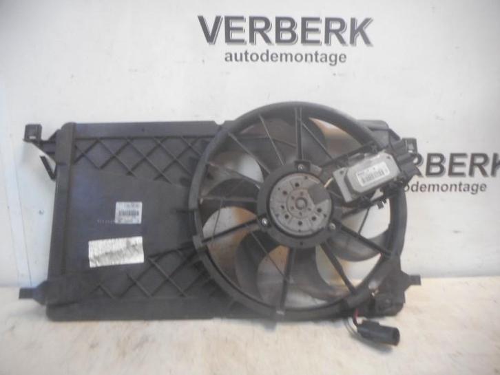 KOELVENTILATORMOTOR Ford Focus C-Max (3M5H-8C607-RG), Auto-onderdelen, Airco en Verwarming, Ford, Gebruikt