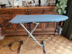 ELECTRISCHE STRIJKPLANK MET VERWARMING EN VENTILATOR., Ophalen, Zo goed als nieuw