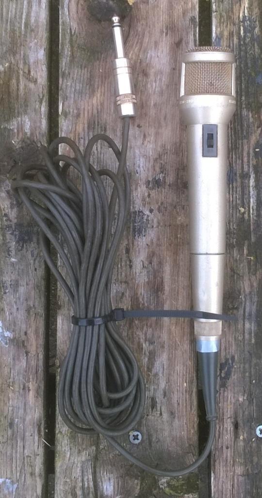 Microfoon Sony ECM-220 met snoer, Muziek en Instrumenten, Microfoons, Gebruikt, Zangmicrofoon, Ophalen of Verzenden