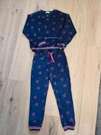 Pyjama Woody taille 128 (en velours), Enlèvement ou Envoi, Comme neuf, Vêtements de nuit ou Sous-vêtements, Fille