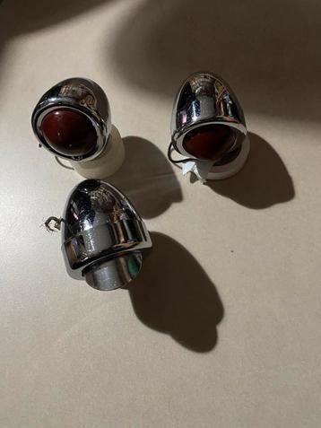 Set van 3 achterlichten of richtingaanwijzers . beschikbaar voor biedingen