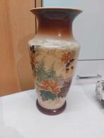 Chinese vaas in fijn porselein, Antiek en Kunst, Antiek | Vazen, Ophalen of Verzenden