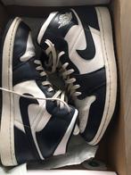 Jordan 1 blauw en grijs maat 44, Kleding | Heren, Schoenen, Blauw, Ophalen of Verzenden