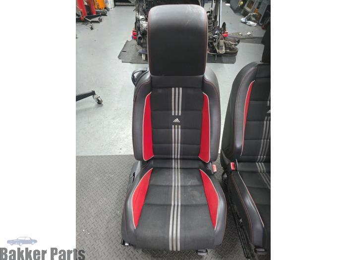 Stoelen + Bank (compleet) van een Volkswagen Golf, Auto-onderdelen, Interieur en Bekleding, Volkswagen, Gebruikt, 3 maanden garantie