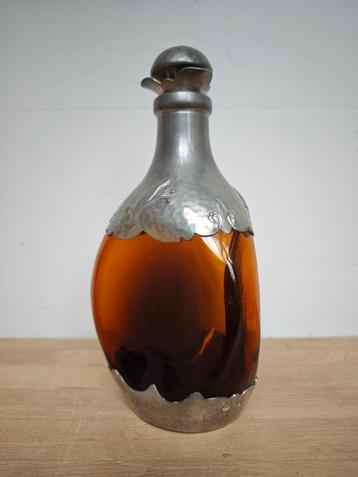 Art-Deco karaf Zeister-Pewter 1930 beschikbaar voor biedingen