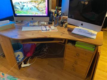 Bureau enfant beschikbaar voor biedingen