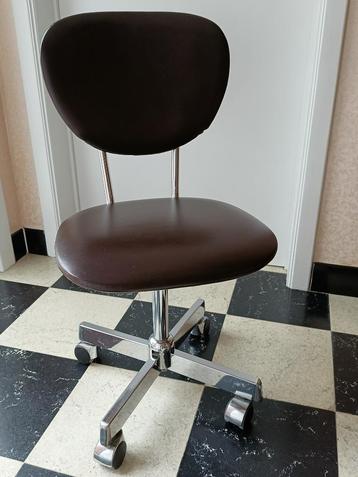 Vintage bureaustoel  beschikbaar voor biedingen