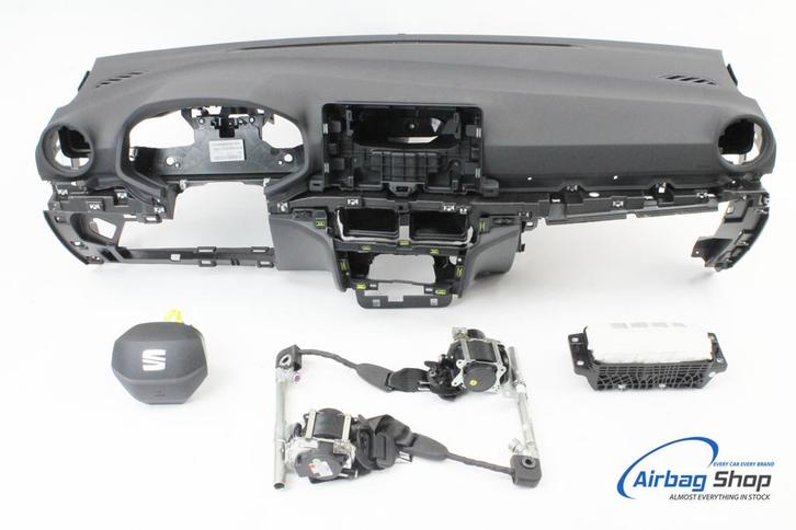 Airbag kit – Tableau de bord noir Seat Ibiza 6F facelift, Auto-onderdelen, Dashboard en Schakelaars, Gebruikt, Ophalen of Verzenden