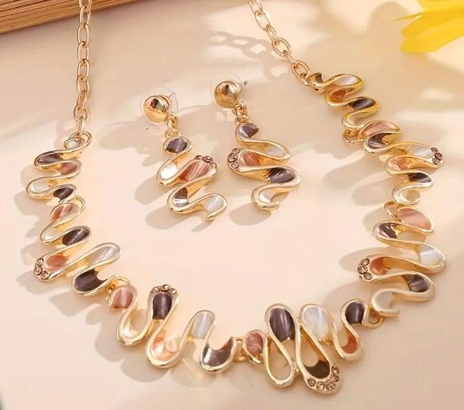 Parure de bijoux en or et marron, Bijoux, Sacs & Beauté, Colliers, Neuf, Autres matériaux, Brun, Réglable, Enlèvement ou Envoi