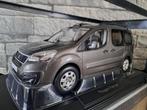 PEUGEOT PARTNER 2016 1:18ème, Hobby en Vrije tijd, Modelauto's | 1:18, Ophalen of Verzenden, Nieuw, Auto, Norev