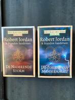 ROBERT JORDAN HET RAD DES TIJDS DEEL 12 EN 13 IN PAPERBACK U, Livres, Fantastique, Enlèvement ou Envoi