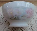 Vintage Frans spoelkommetje met pastel bloemen, Limoges, Enlèvement ou Envoi