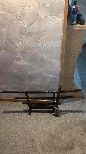 Lot de 4 katana en metal avec leurs support beschikbaar voor biedingen