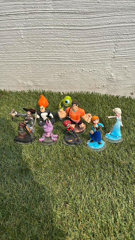 Disney Infinity - 8 Disney figurines, Games en Spelcomputers, Games | Nintendo Wii, Zo goed als nieuw, Ophalen of Verzenden