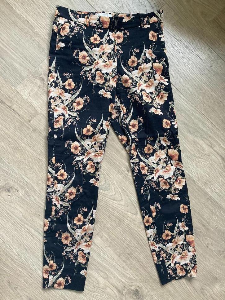 Mooie broek maat 36 amper gedragen, Kleding | Dames, Broeken en Pantalons, Zo goed als nieuw, Maat 36 (S), Ophalen of Verzenden