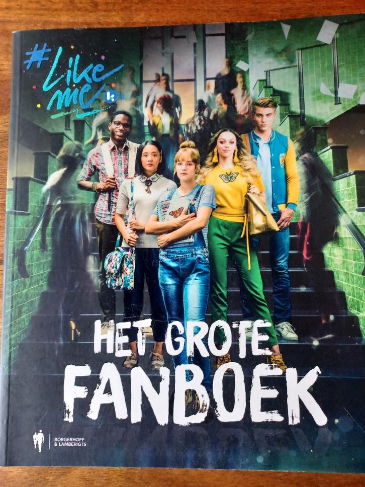 LIKE ME / Het grote fanboek/ Pommelien / Maksim / Camille, Boeken, Film, Tv en Media, Ophalen of Verzenden