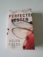 Helen Fields - Perfecte resten, Comme neuf, Enlèvement ou Envoi