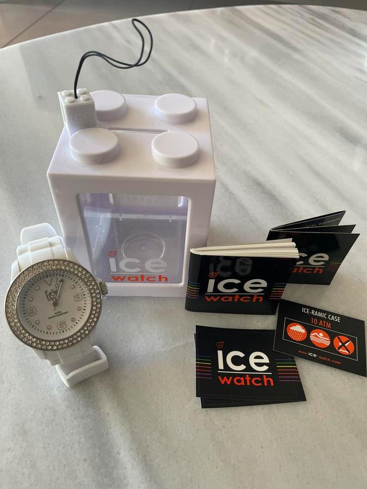 Ice Watch - met Swarovski Elements, Handtassen en Accessoires, Horloges | Dames, Gebruikt, Polshorloge, Overige merken, Kunststof