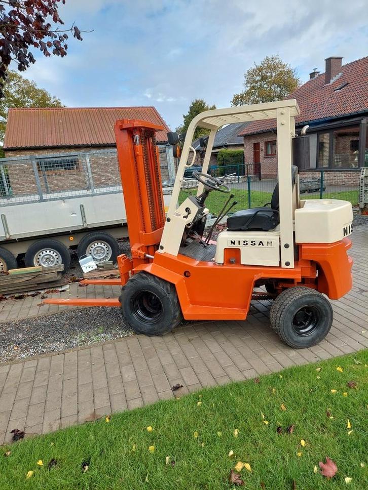 Nissan ruwterrein heftruck, Zakelijke goederen, Machines en Bouw | Heftrucks en Intern transport, Heftruck, Ophalen