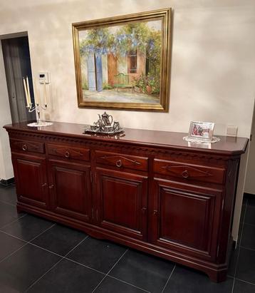 Massieve kerselaren dressoir. Als nieuw  beschikbaar voor biedingen