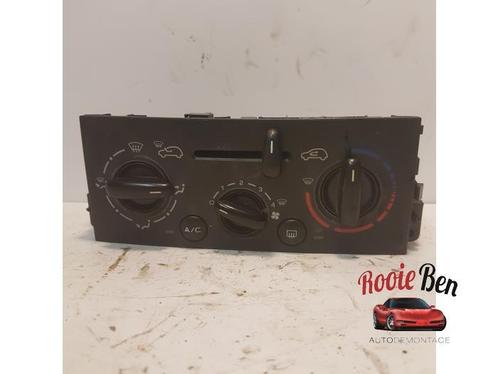 Kachel Bedieningspaneel van een Peugeot 207, Auto-onderdelen, Dashboard en Schakelaars, Peugeot, Gebruikt, 3 maanden garantie